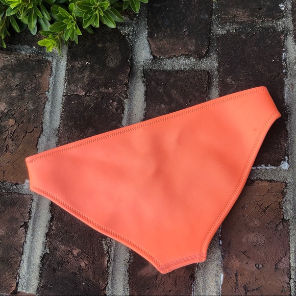 Brakinis neoprene swim bottoms size M - Picture 3 of 4